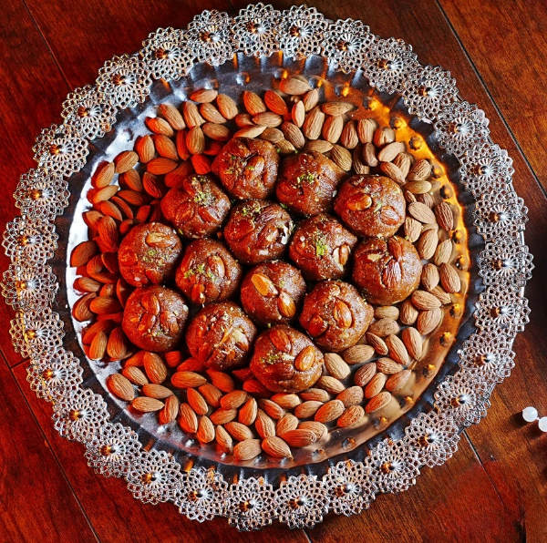Amritsari Pinni | Made with Pure Desi Ghee & Love