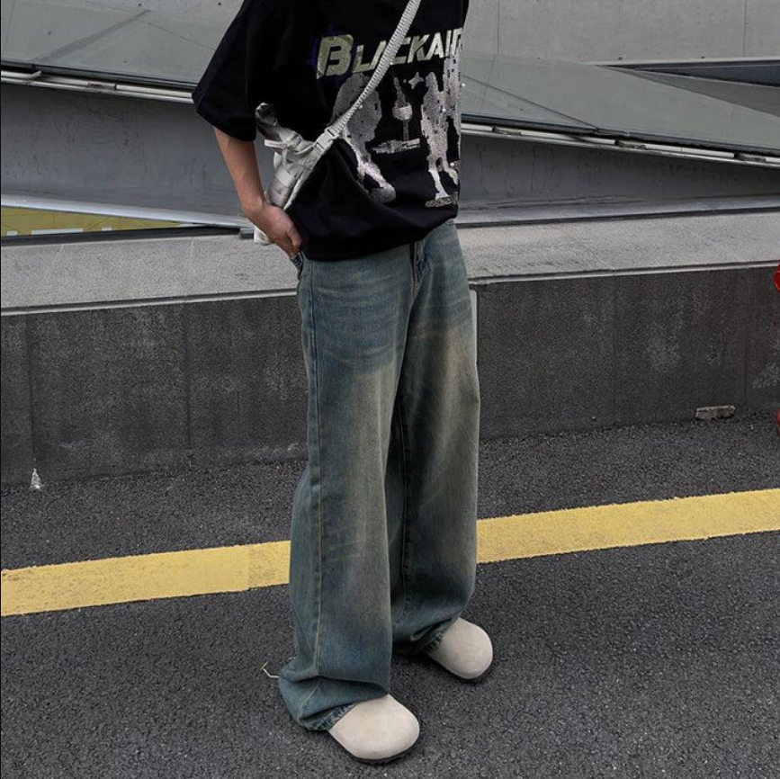 Aged Wash Relaxed Fit Baggy Jeans – Effortless Vintage Style